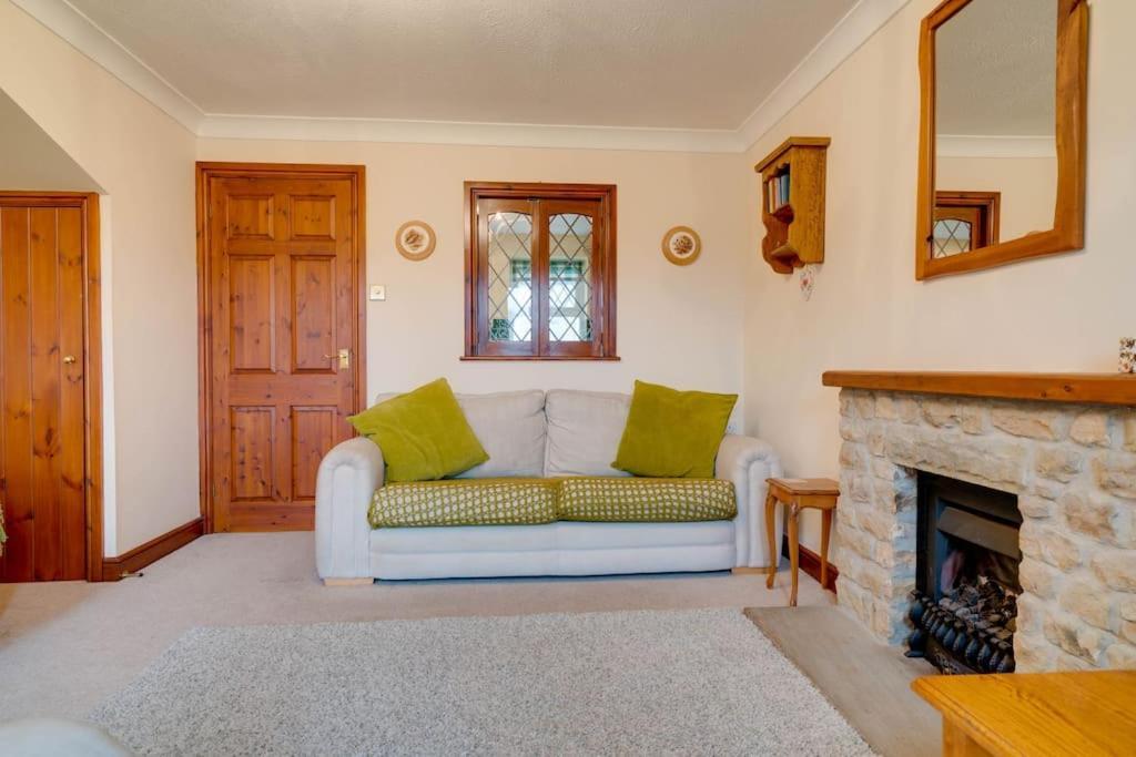 Barley Cottage Whittington  Exterior foto